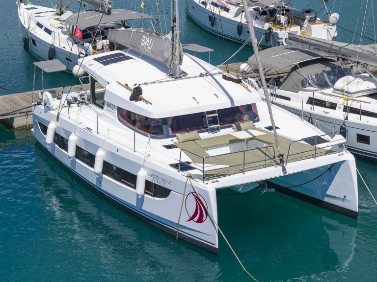Katamaran mit oder ohne Skipper Bali mieten in Kaštela