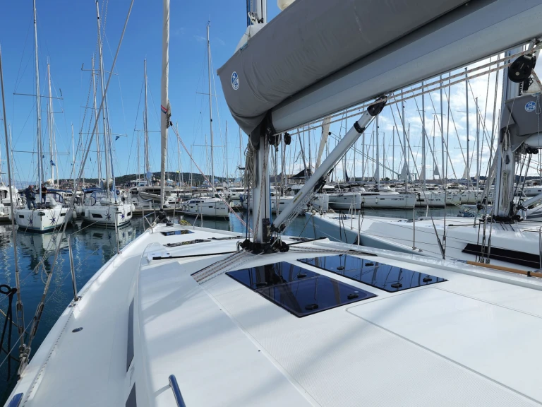 Ein Hanse Hanse 455 mieten in Seget Donji