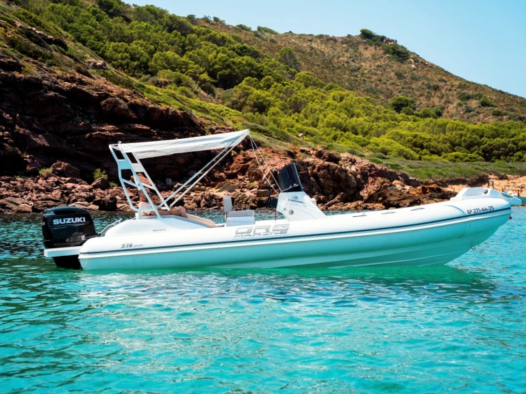Schlauchboot mit oder ohne Skipper Oromarine mieten in Fornells