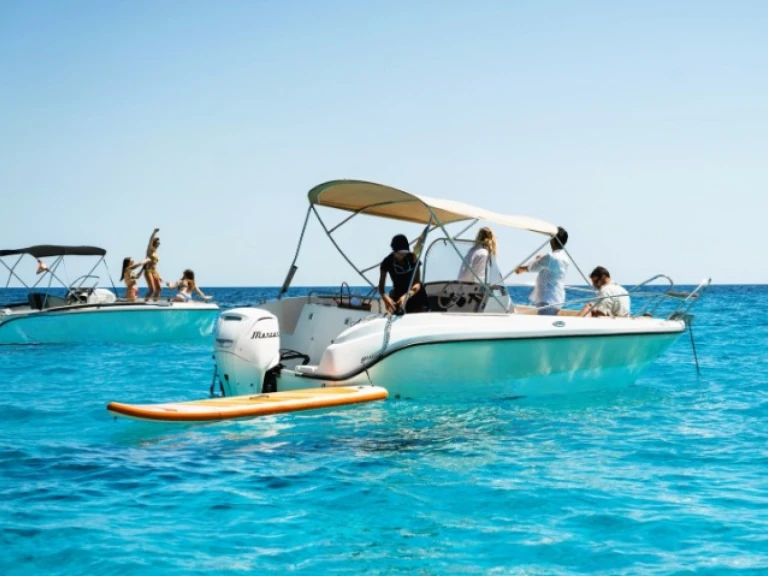 YachtCharter in Ciutadella de Menorca - Polyester Yacht Open 605 auf SamBoat