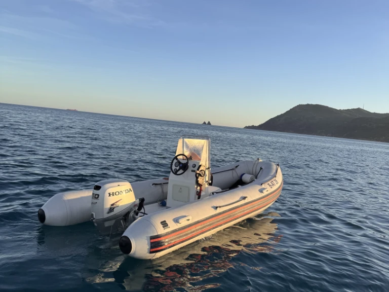 Vermietung Schlauchboot sportis mit Führerschein
