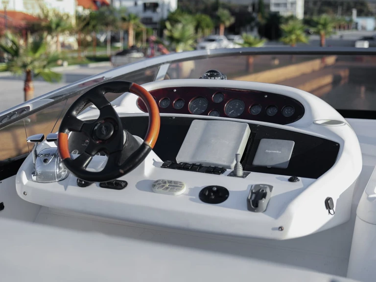 Yacht mit oder ohne Skipper Sunseeker mieten in Himarë