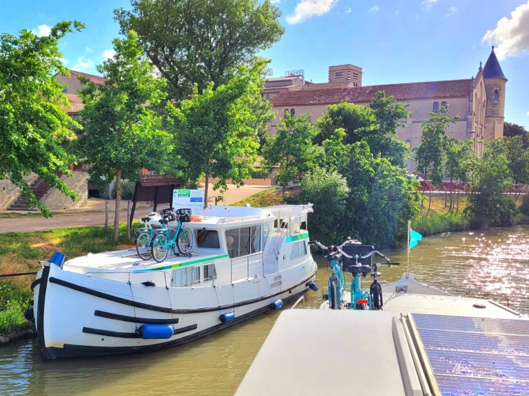 YachtCharter in Argens-Minervois - Pénichette Pénichette 1022 FB auf SamBoat