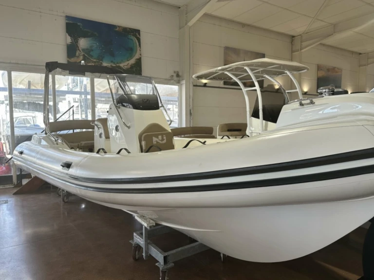 YachtCharter in Marseille - Nuova Jolly Prince 22 auf SamBoat