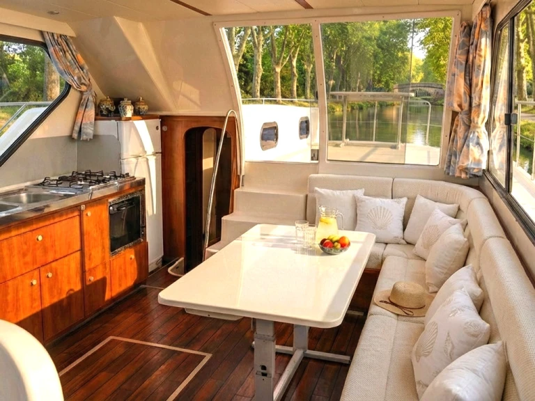 Ein Nicols Yacht Nicols Confort 1100  mieten in Amieira