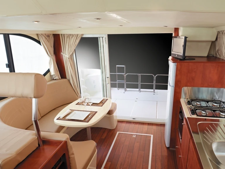 Nicols Yacht Nicols Estivale Quattro B mieten Saverne