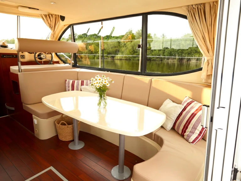Ein Nicols Yacht Nicols Estivale Octo mieten in Tokaj