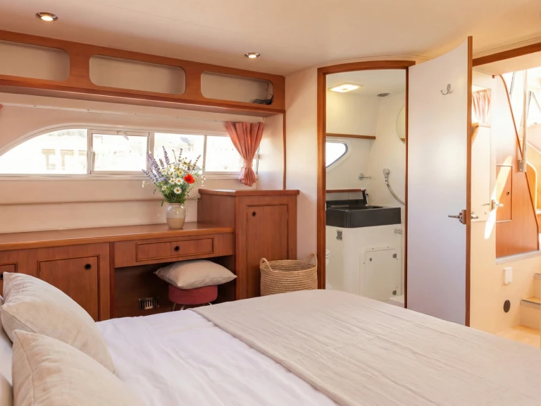 YachtCharter in Fürstenberg/Havel - Pénichette Europa E.400 auf SamBoat