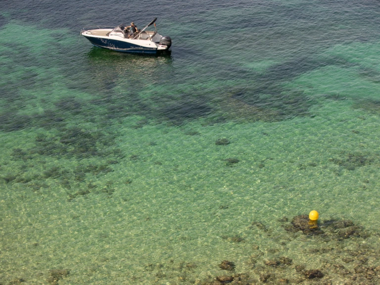 Jeanneau Cap Camarat 6.5 WA Serie 3 mieten Palma de Mallorca