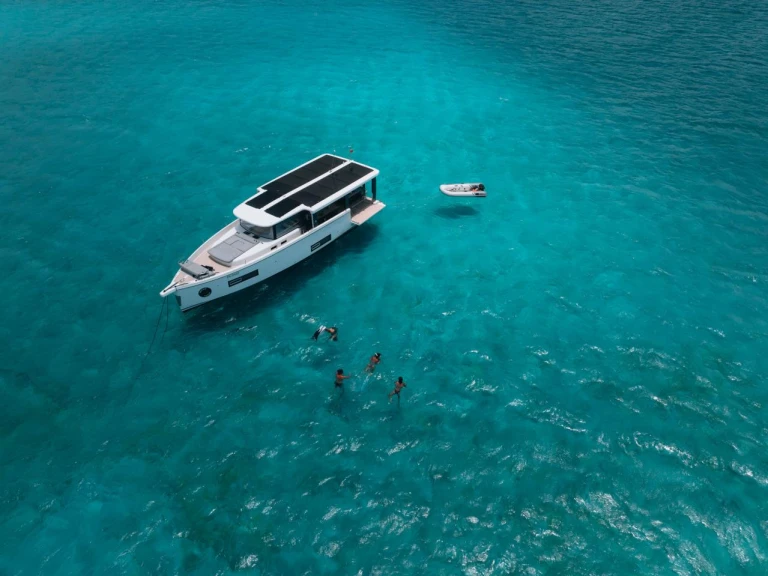 Ein Jeanneau Sealoft 480 mieten in Golfe de Saint-Tropez