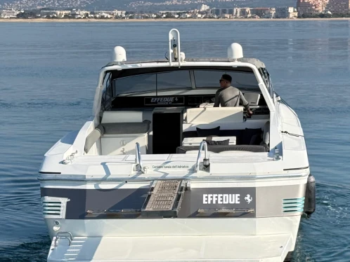 Bootsverleih Pershing Pershing 48 Roses Samboat