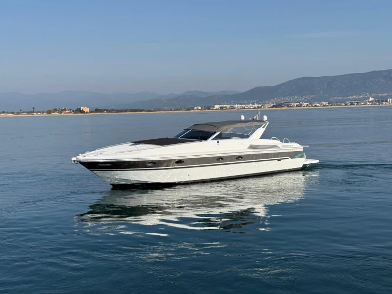 Motorboot mit oder ohne Skipper Pershing mieten in Roses