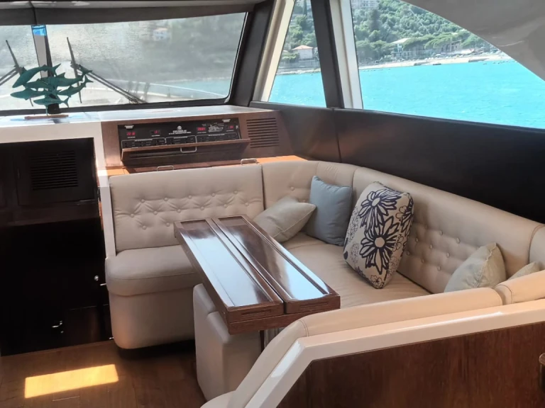 Ein Gianetti Navetta mieten in La Spezia