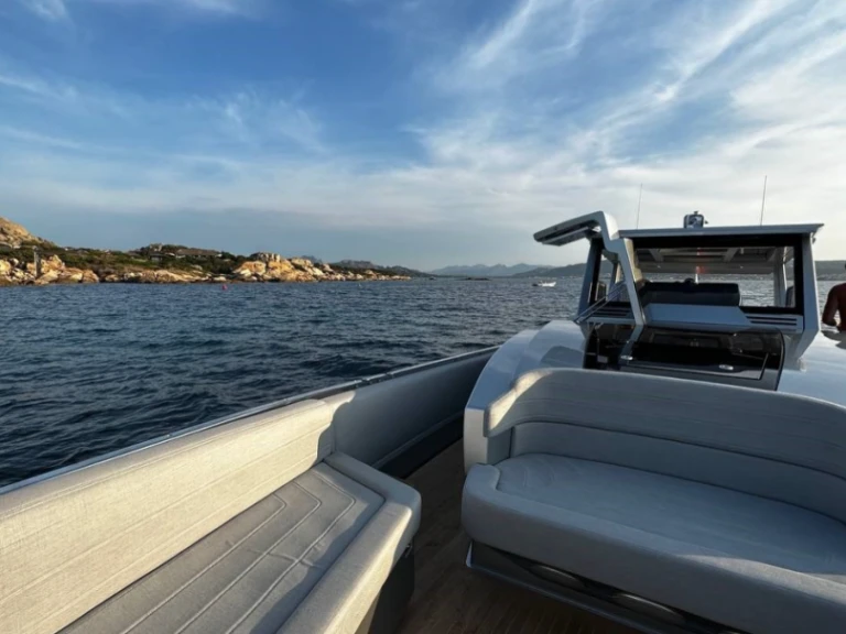 Motorboot mieten in Monaco-Ville zum besten Preis