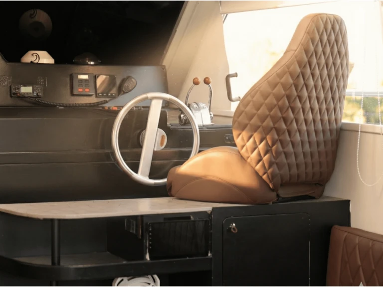 Boot mieten Orikum günstig Ferretti 39