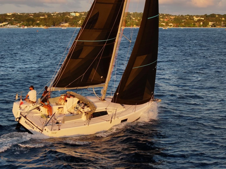 Segelboot mieten in Road Harbour zum besten Preis