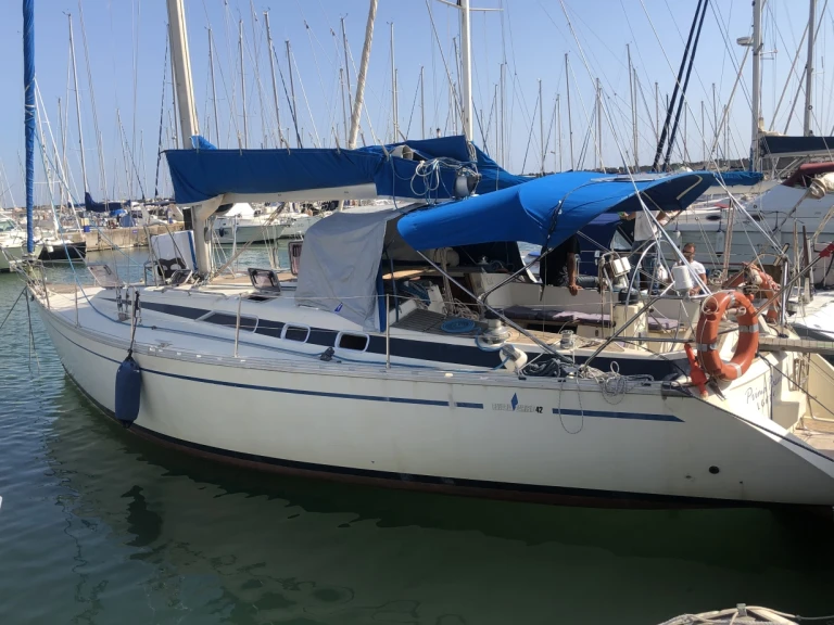 Ein Bavaria Bavaria 420 Caribic mieten in Nettuno