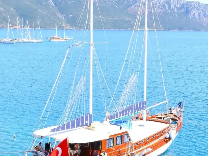 Segelboot mit oder ohne Skipper Custom mieten in Marmaris