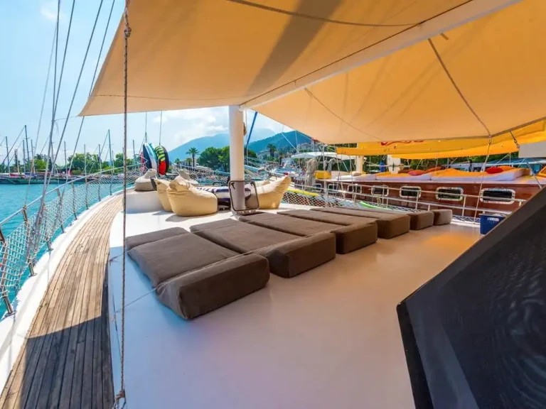 Ein Custom Made mieten in Fethiye