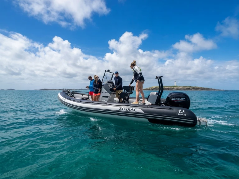 Vermietung Schlauchboot Zodiac mit Führerschein