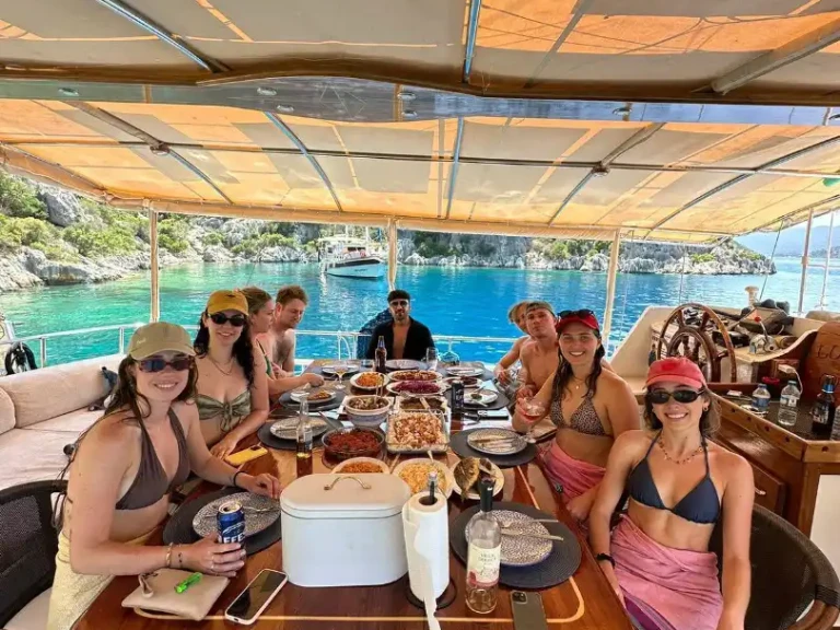 Custom Made mieten Kaş