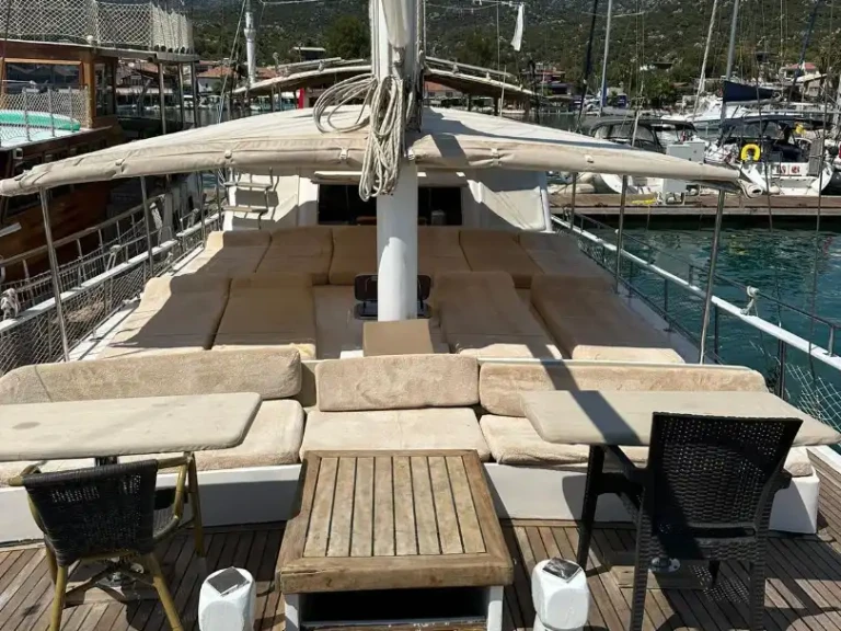 Ein Custom Made mieten in Kaş