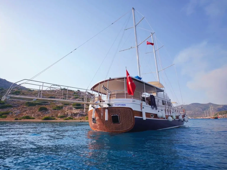 Vermietung Segelboot Custom mit Führerschein