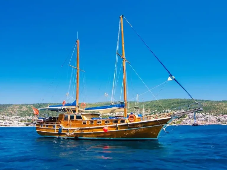 Vermietung Segelboot Custom mit Führerschein