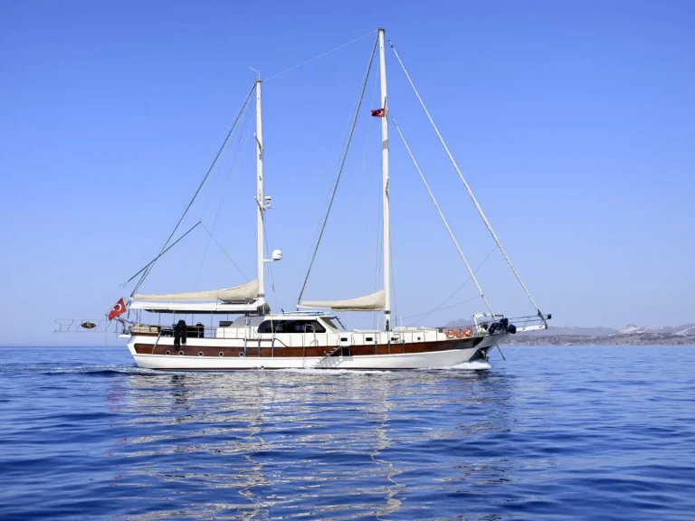 Vermietung Segelboot Custom mit Führerschein