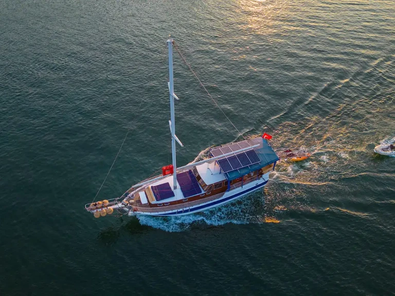 Vermietung Segelboot Custom mit Führerschein