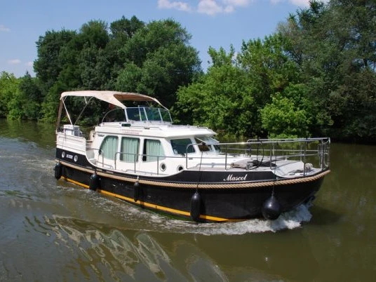 Motorboot mit oder ohne Skipper Linssen mieten in Savoyeux