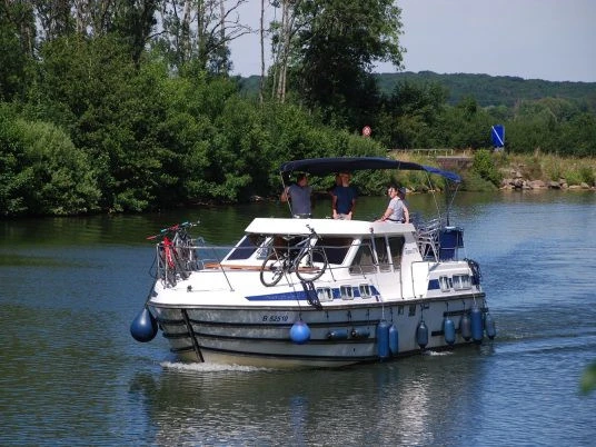 Boot mieten Louhans günstig Tarpon 37