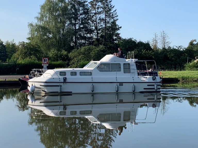 YachtCharter in Mittersheim - Triton Triton 1050 Fly auf SamBoat