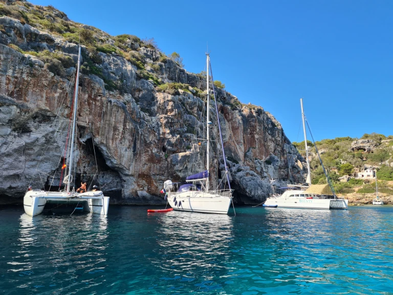 Vermietung Segelboot Bénéteau mit Führerschein