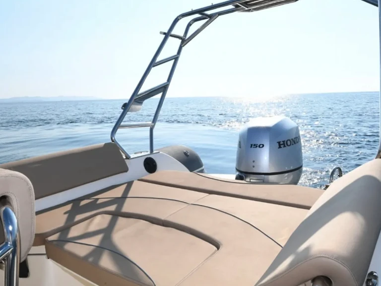 Schlauchboot mit oder ohne Skipper Bwa mieten in La Madrague