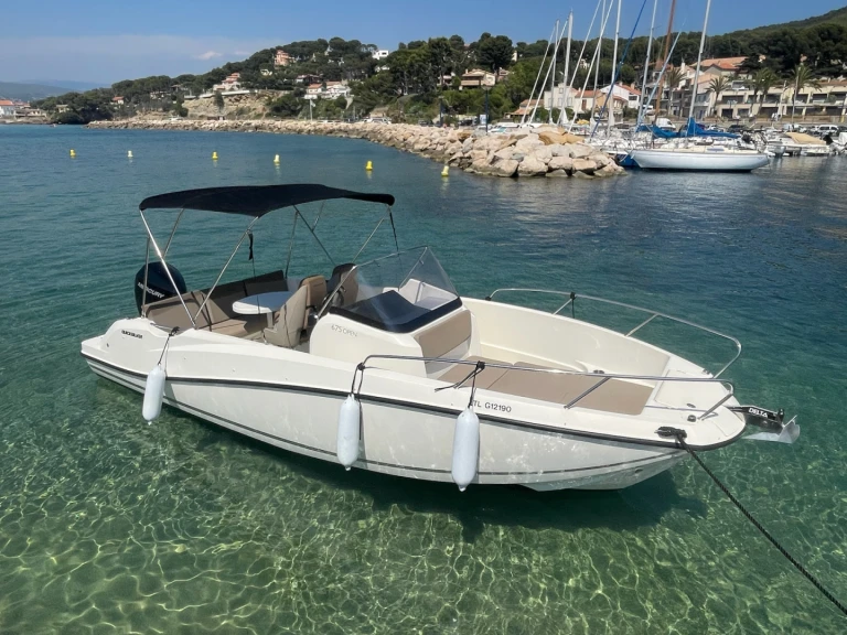 Ein Quicksilver Activ 675 Open mieten in La Madrague
