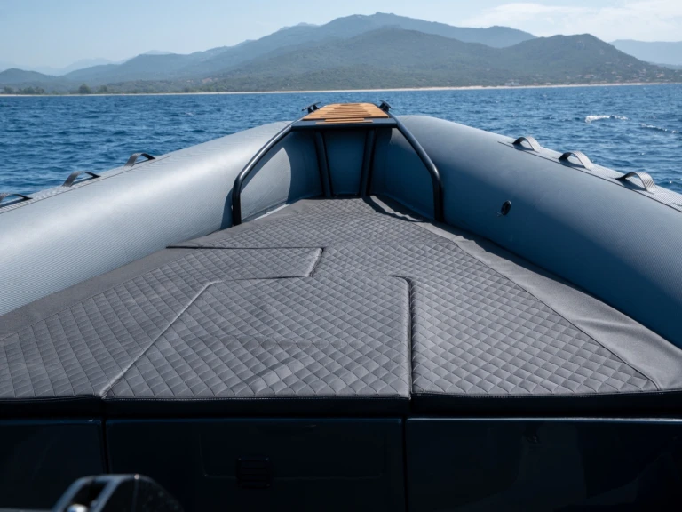 Boot mieten Porto Pollo günstig Activ 605 Sundeck