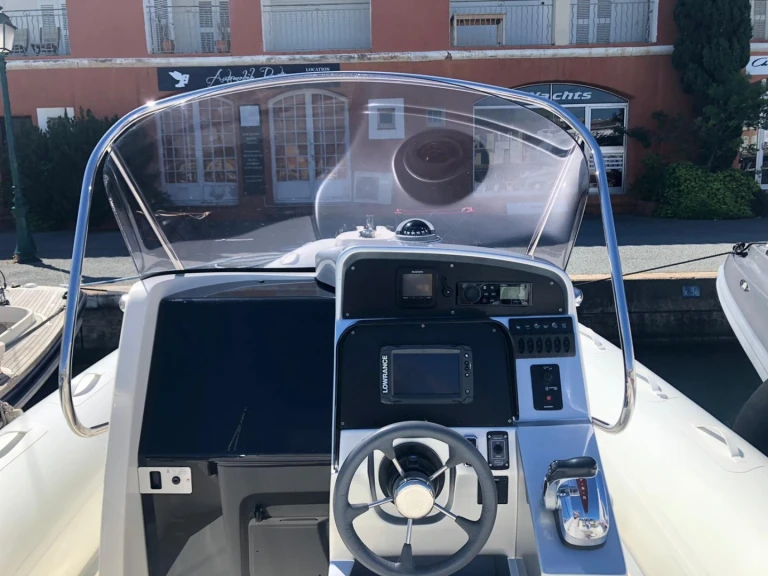 Schlauchboot mit oder ohne Skipper Bwa mieten in Port Grimaud