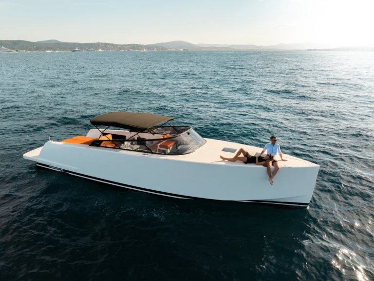 Motorboot mit oder ohne Skipper VanDutch mieten in Sainte-Maxime