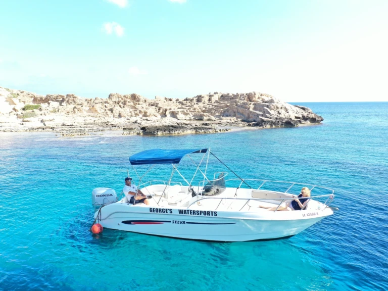 Motorboot mit oder ohne Skipper Selva mieten in Latchi