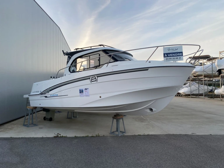 Motorboot mieten in Ajaccio - Bénéteau Antares 8