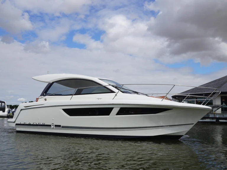Boot mieten Saint-Raphaël günstig Leader 9