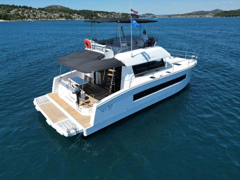 YachtCharter in Saint-Raphaël - Fountaine Pajot Fountaine Pajot MY 37 auf SamBoat