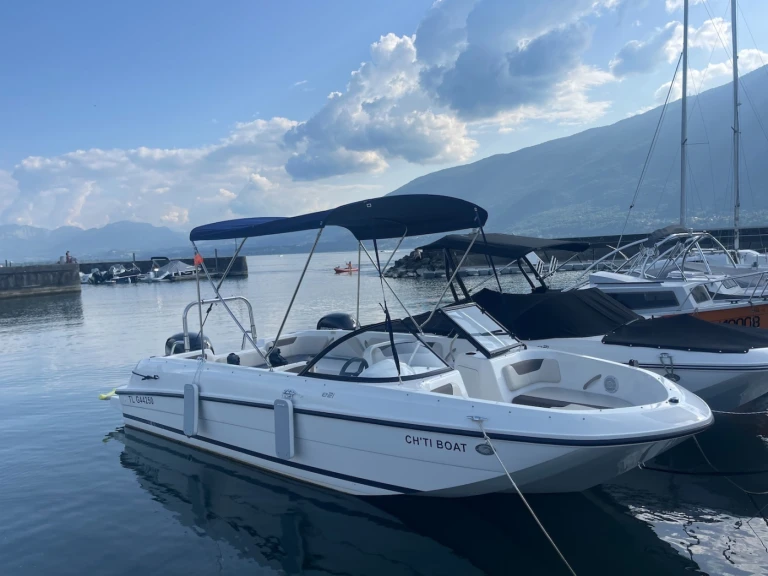 YachtCharter in Aix-les-Bains - Bayliner Element E7 auf SamBoat