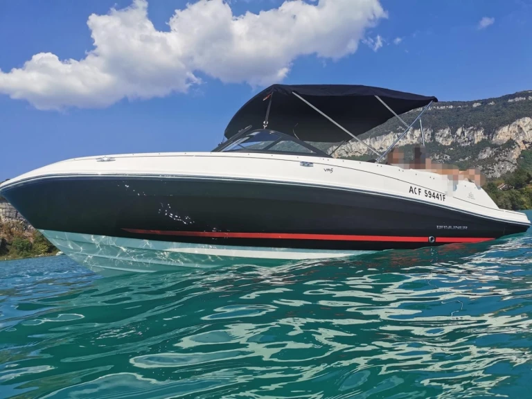 Motorboot mieten in Le Bourget-du-Lac - Bayliner BAYLINER VR5