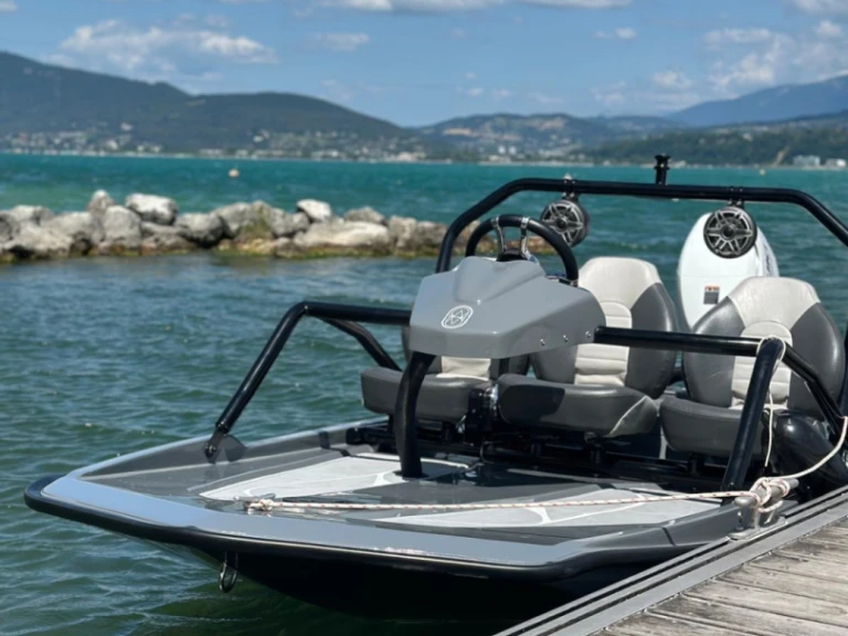 Motorboot mieten in Aix-les-Bains - AWASH sport