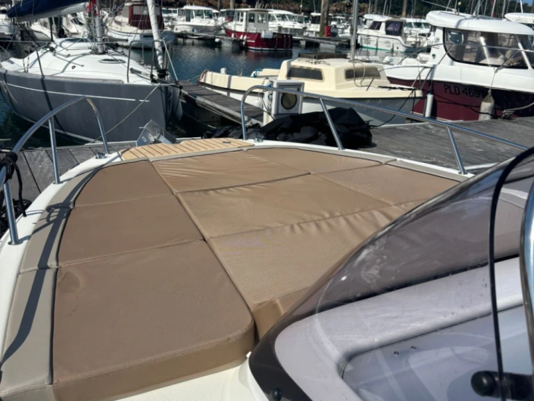 Boot mieten Trébeurden günstig QUICKSILVER 755 ACTIV SUNDECK