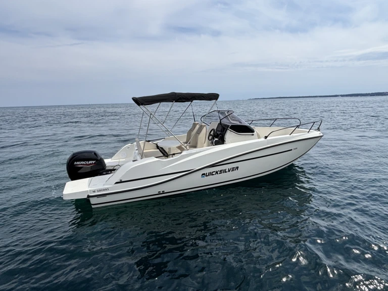 Motorboot mit oder ohne Skipper Quicksilver mieten in Cannes