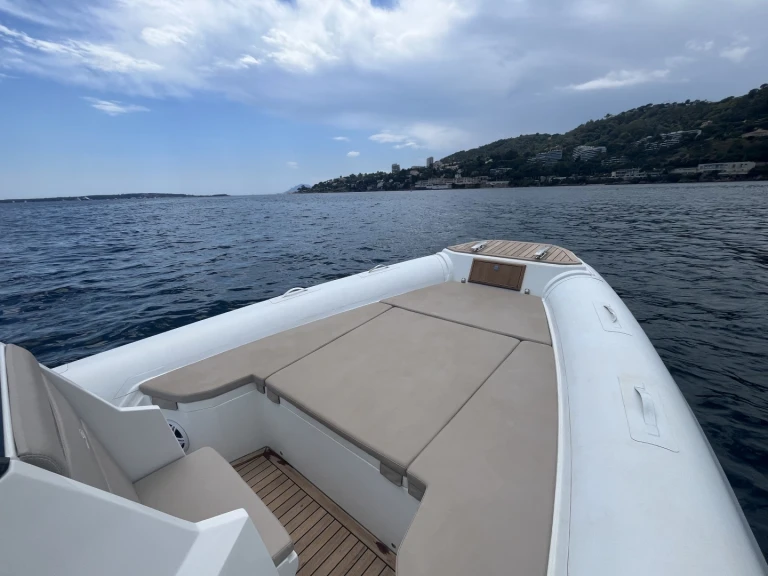 Schlauchboot mit oder ohne Skipper Renier mieten in Cannes