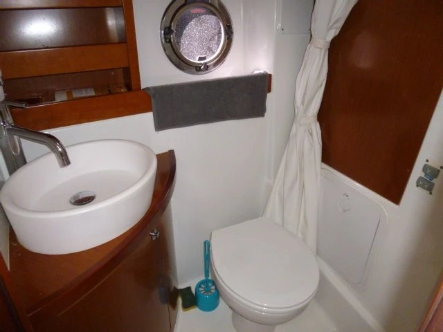 YachtCharter in Fréjus - Bénéteau Gran Turismo 38 auf SamBoat